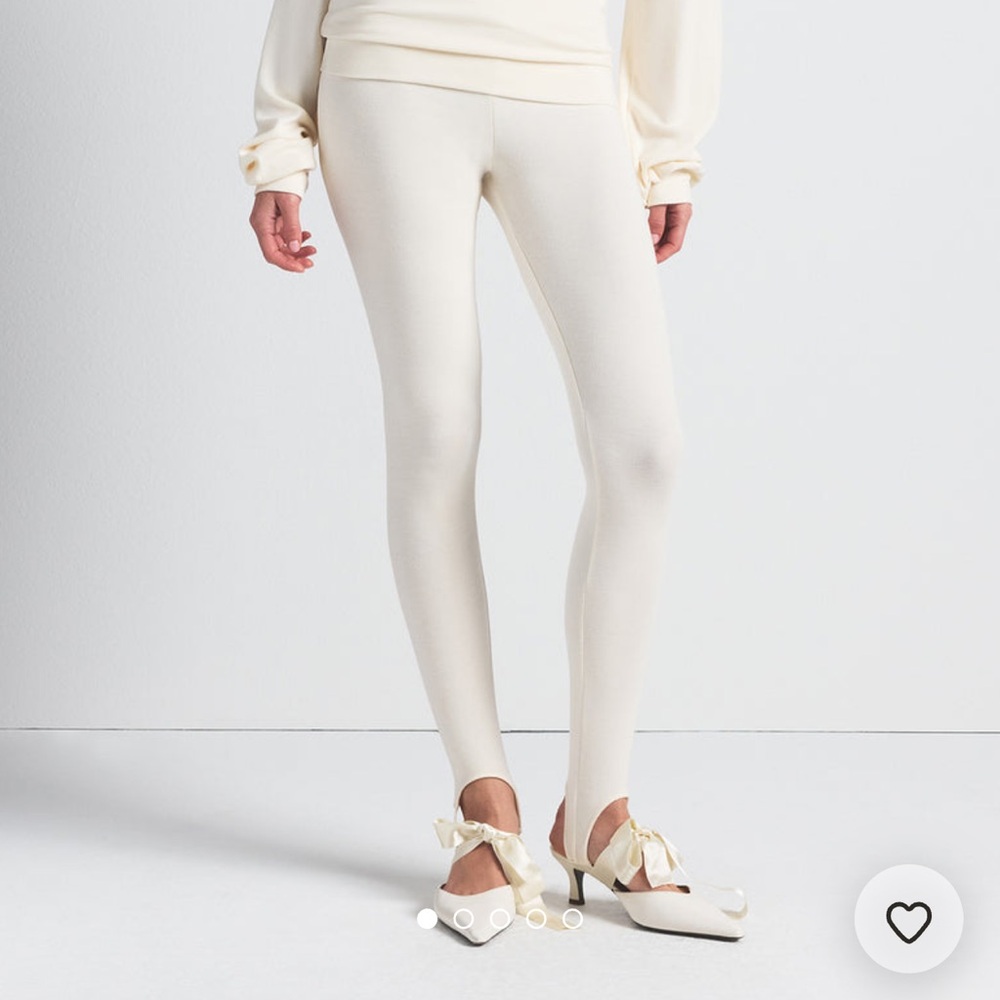 SKIMS Cloud Stirrup bow legging ECRU white XXS NWT (SK0245)